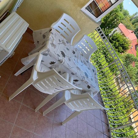 Esther Apartman Gyenesdias Bagian luar foto