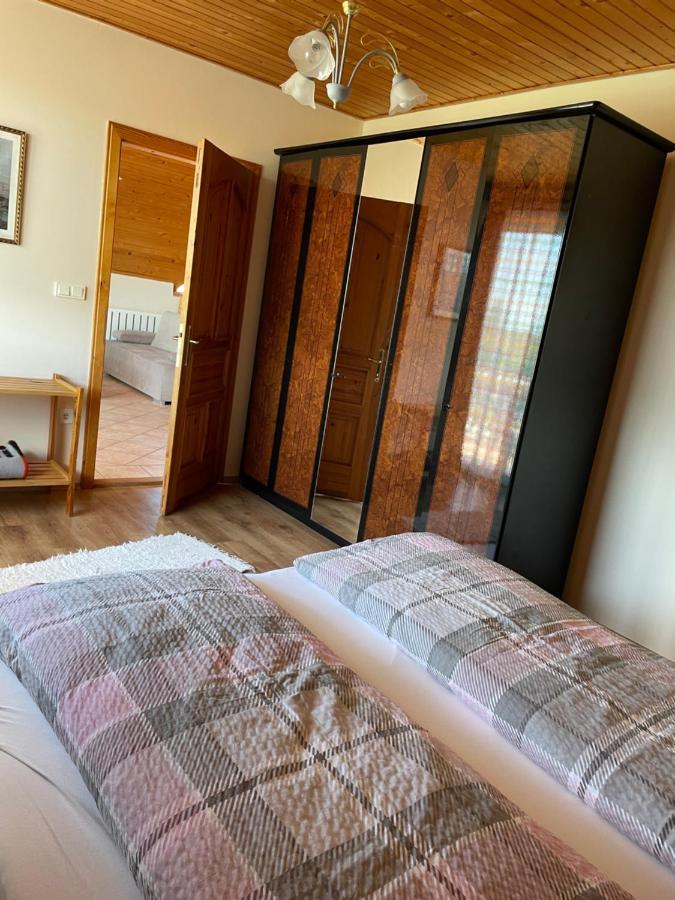 Esther Apartman Gyenesdias Bagian luar foto